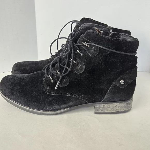 Earth Black Lace-Up Suede Leather Boots - Picture 5 of 14